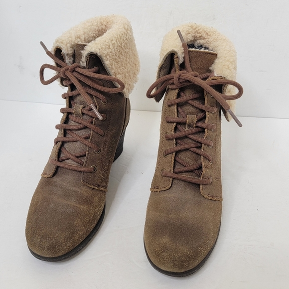 UGG Zea Brown Leather Shearling Lined Lace Up Wedge Combat Cuff Boots 7 1003360 - Picture 2 of 12